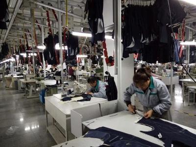 整合渠道，着力创新 诸暨纺织服装产业的夹缝突围之路